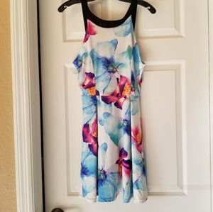 👗2/$15👗Colorful floral dress